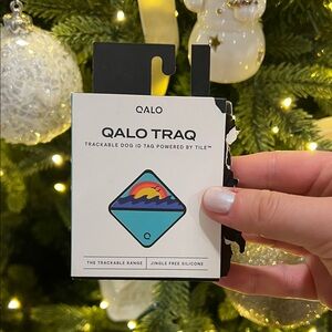 Qalo Traq Trackable Dog ID Tag